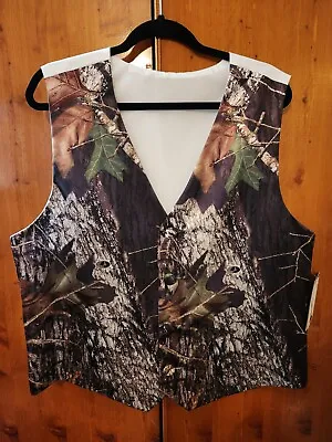 Men's 4 Button Camo Vest Size L/XL • $69