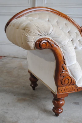 $825 • Buy Gorgeous C19th Antique Victorian Walnut Button Backed Velvet Chaise Longue