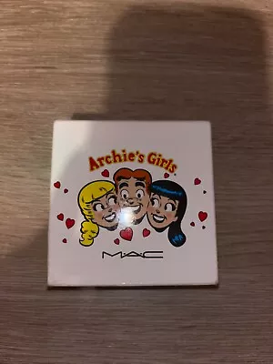 MAC Archie's Girls Pearlmatte Face Powder Flatter Me • $29.26