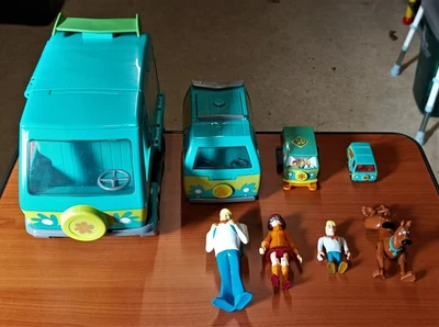 £9.99 • Buy Scooby Doo Mystery Machines And Figures Bundle