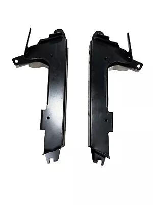 MERCEDES SLK BOOT BRACKET MOUNT And Stop PAIR A1716390231 MK2 R171 2004 - 2011 • $37.89