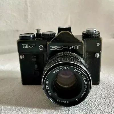 SLR Camera 35mm Tested ZENIT 12 Lens Helios 44M 2/58 M42 Vintage TTL Metering • £133.97