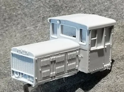 LMH Funaro F&C 620  PLYMOUTH Diesel SIDE ROD YARD SWITCHER Critter 1-PIECE Shell • $24.95