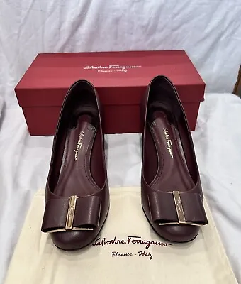 SALVATORE FERRAGAMO Ladies Heels Size 8.5 (AS NEW) • $370