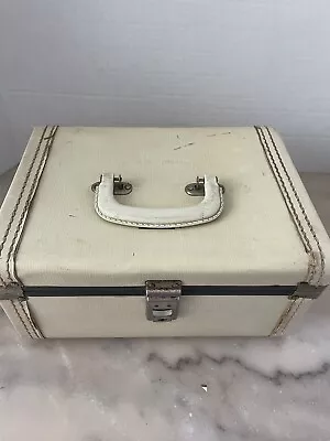 Vintage Train Case Cream • $35