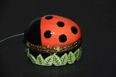 MUD PIE CERAMIC LADYBUG TRINKET BOX - 1.5  H X 2 L X `1.5  D • $18.99