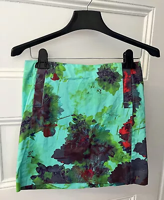 J Crew Green Floral Watercolor Mini Pencil Skirt Size 00 • $5