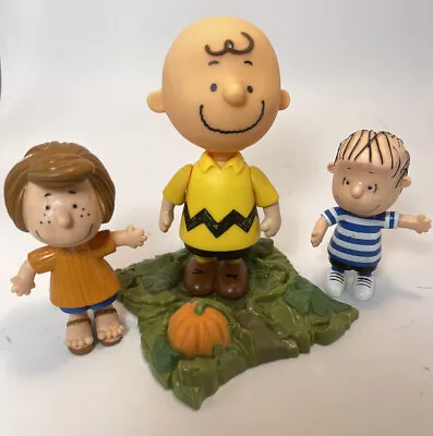 Vintage Peanuts Great Pumpkin Charlie Brown Memory Lane Figures Halloween 2002 • $18