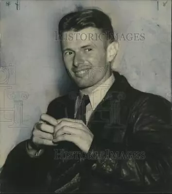 1938 Press Photo Pilot Douglas P. Corrigan Flies All The Way To Ireland • $29.88