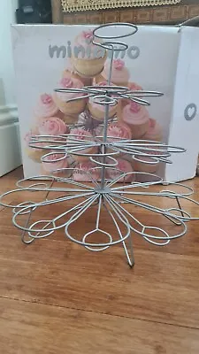 Silver Miniamo Cup Cake Stand - Holds 23 Cupcakes • £6