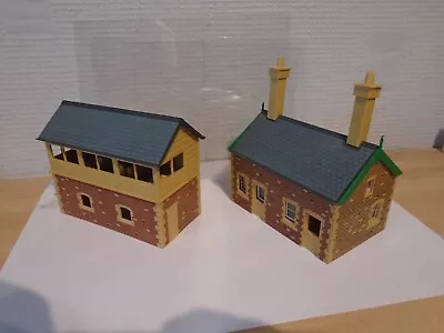 £1.20 • Buy Hornby Signal Box And Waiting Room  (max-ml)