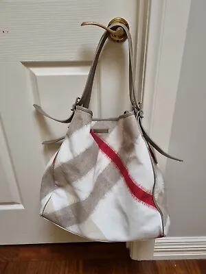 Authentic Large Burberry Tote  With A Detachable Pouch   • $200
