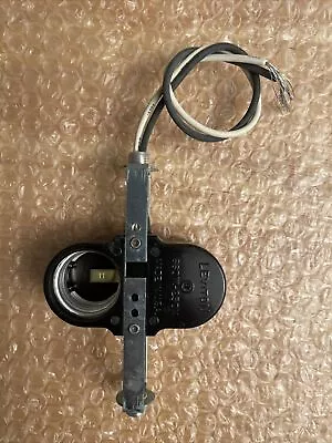 $3 • Buy LEVITON TWO LITE CLUSTER SOCKET WITH 8” WIRE LEADS 1/8m X 1/8 M NEW OLD STOCK