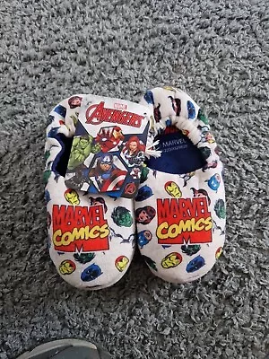 * BRAND NEW * Marvel Avengers Slippers Size 13  • £8.99