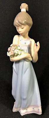$65.99 • Buy Lladro #5604 Spring Token 8.5  Tall Made In Spain MINT