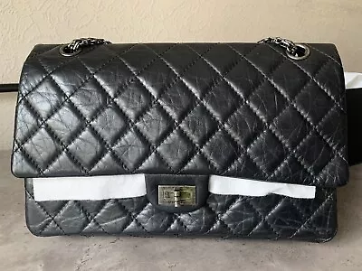 Chanel 2.55 Reissue 226 Bag • £2950