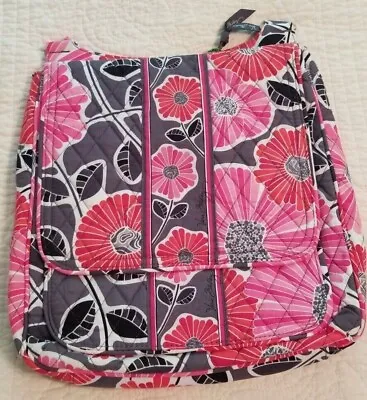 Vera Bradley Mailbag NWT - Cheery Blossoms • $30