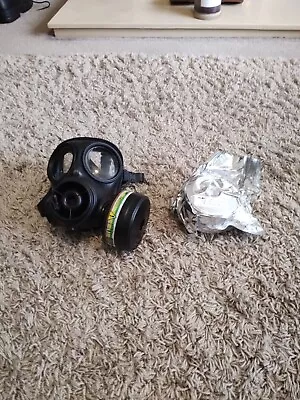 Avon S10 Gas Mask Respirator. Size 2. Used • £80