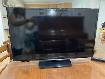 Samsung TV 32 Inch Black Used • $150