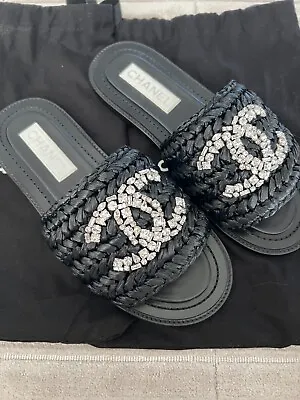 Chanel 23C CC Logo Sandals Black Raffia Crystal Strass Flats Flip Flops  SZ 40C • £2184.84
