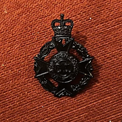 The Royal Army Chaplains Department Cap Badge - EIIR • £10