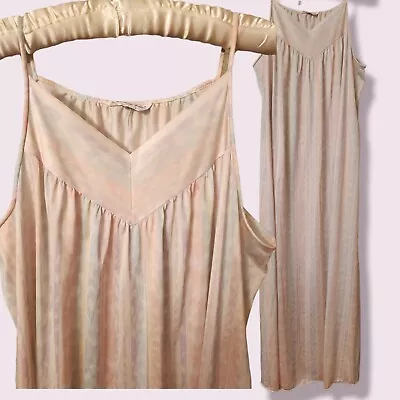 Vintage Vanity Fair Peignoir Nightgown Pastel Stripe Ikat Pattern Women’s S-Xl • $34