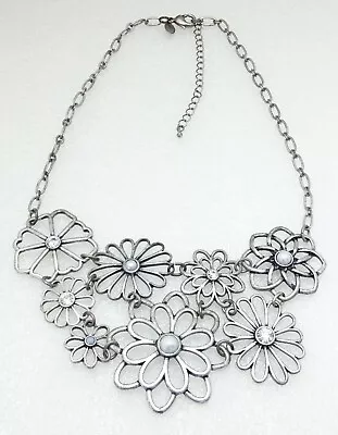 Lia Sophia BOUQUET Blackened Antiqued Matte Silver Tone Necklace • $9.99