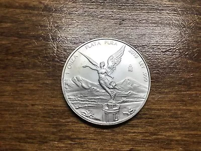 2015 Mexican Libertad One Troy Ounce Silver Bullion Uncirculated Coin • $30.25
