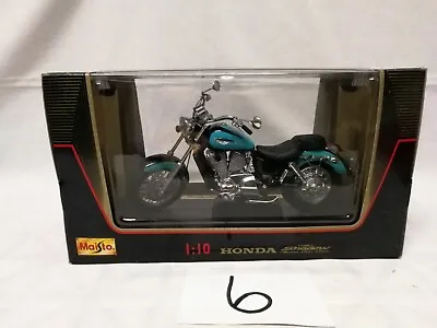 Maisto - 1:10 Scale Honda Shadow VT1100C2 Special Edition New In Original Box. • £34.99