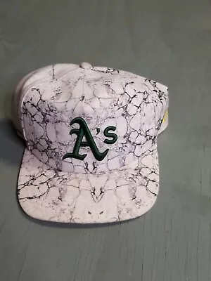 Oakland Athletics Hat Cap Snapback One Size New Era A's White Marbled MLB • $11.69