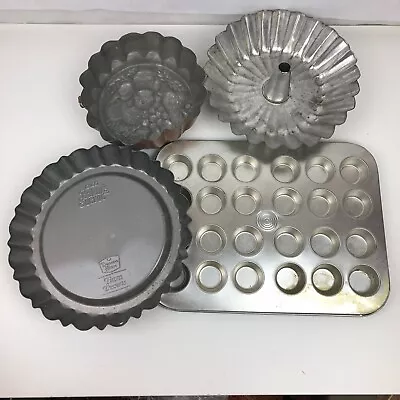 Lot 4 VTG Baking Cake Muffin Pan Tin Bundt Duncan Hines Tiara Desert Jello Mold • $19.99