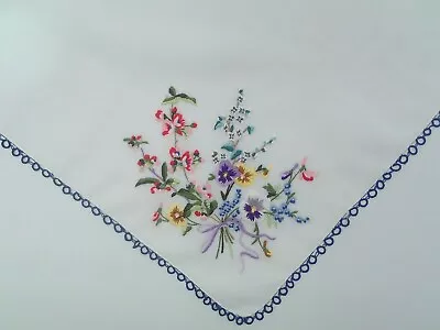 Vintage Ladies Hankie Embroidered With Tatted Edge Floral Bouquet • $19.99