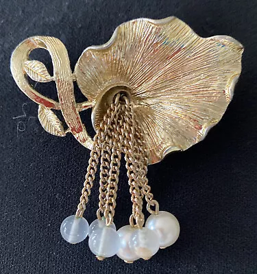 Vintage Hollywood Brooch Pin Goldtone Leaf Faux Pearl Dangle • £7