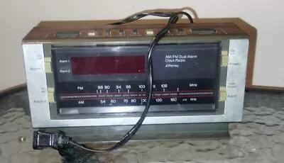 Vintage AM/FM Clock Alarm Radio 80s JCPenney • $4.99