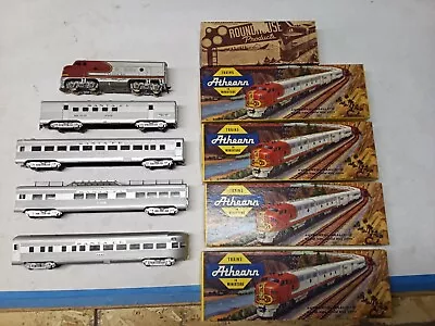 C-6 HO DC Vintage Athearn Band Drive Santa Fe F3 Diesel 4 Passenger Cars IB 29 • $109