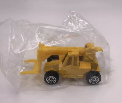 Matchbox Lift Truck 2001 Yellow Warehouse Vehicle New In Baggie Car Mattel • $11.99