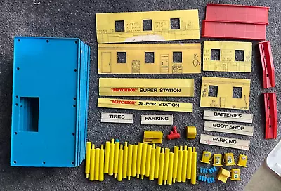 MATCHBOX SUPER STATION Toy Car Playset • $15