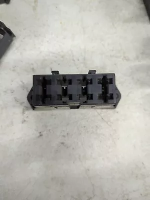 Delphi 4 Way Fuse Block Inv #10 • $5