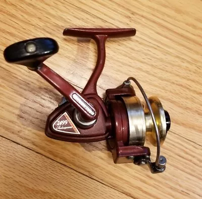 Vintage Shakespeare 2499 Ultra Light Spinning Reel • $50