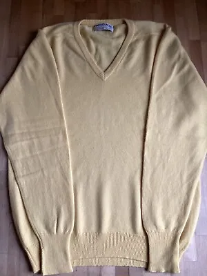 Mens James Pringle Cashmere Sweater Yellow Size 44 • £50