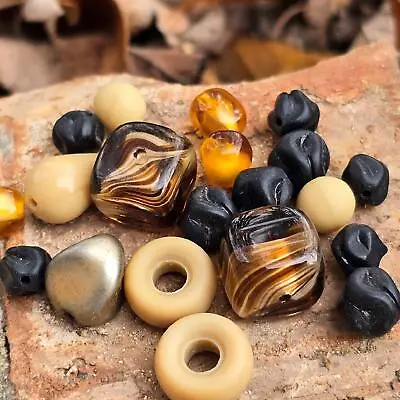 20 Rare Vintage Glass Beads Assorted Mix Artist Inspiration DIY Jewelry Making • £19.30