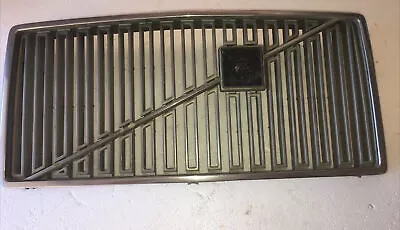 1986 VOLVO 240 Used Original FRONT GRILLE OEM • $135