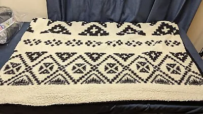  Northeast Outfitters Cozy Cabin Sherpa Blanket 50 X 60 White Black Throw • $10