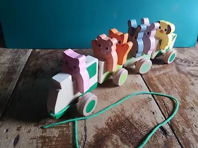£6.99 • Buy Wooden Toddler Toy Pull Along Animal Train With 6 Animals Pig Cat Dog Donkey 