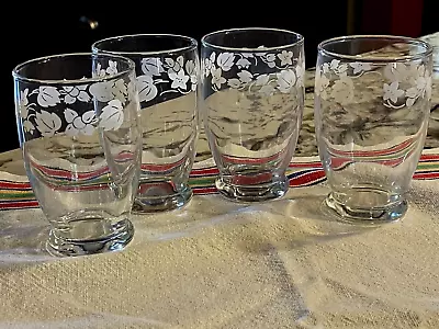 Vintage Set Of 4 Small Juice Glasses White Ivy Leaf Leaves Mid-Century Modern • $12.50