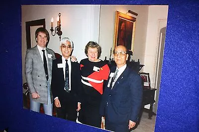 1980s ORIGINAL PHOTO OF MARGE SCHOTT AND PETE ROSE WITH JAPANESE DELIGATES 11x14 • $129.99