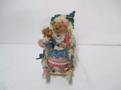 Music Box Mommy Bear And Cub In Rocking Chair Working Condition. • $25.69