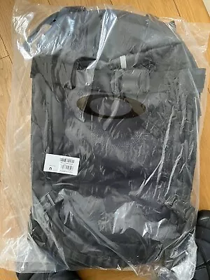Oakley Peak Rc 18L Backpack Black • £79