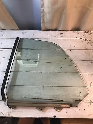 Mercedes-Benz W123 C123 300CD Coupe Only Driver's Left Quarter Window Glass OEM • $180