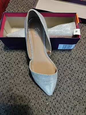 Ladies Sparkling Silver Flats Size 10 Wide • $22